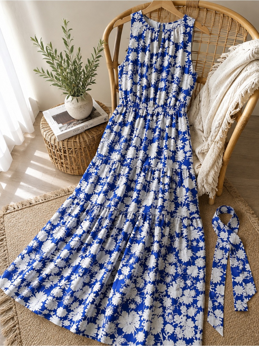 Blue‎ & White Floral Tiered Maxi Dress Belted Sleeveless Resort Coasta